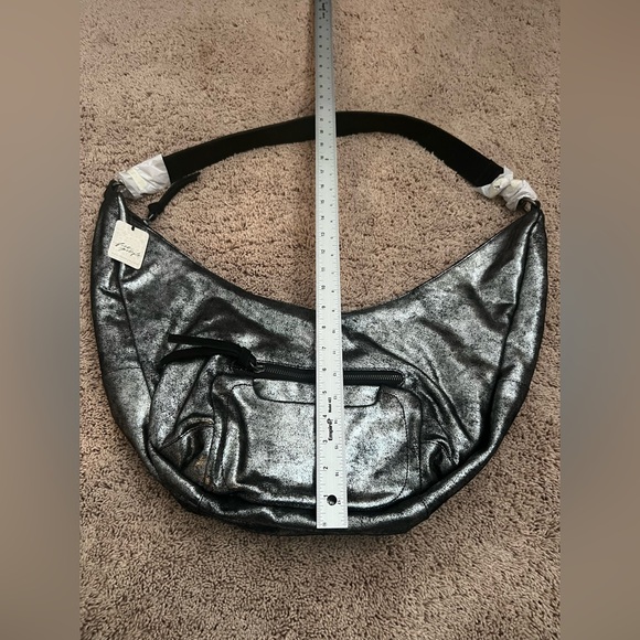 NWT new Free People We The Free Sparta sling bag black metallic leather shimmer - Picture 15 of 17